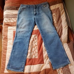 Vintage/old Wrangler Boot Cut Blue Jeans. Men's Size 40x34. USA made. EVC
